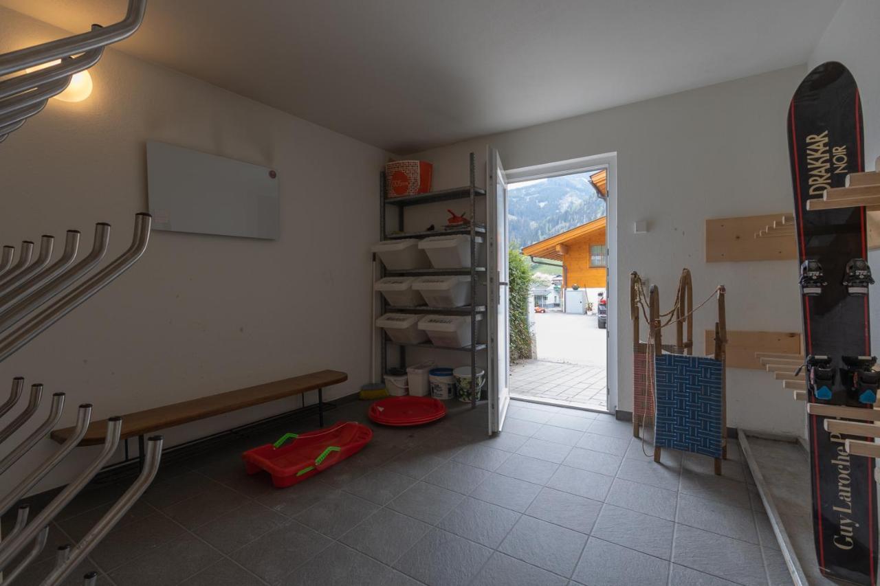 Haus Almkreek Leilighet Kaprun Eksteriør bilde